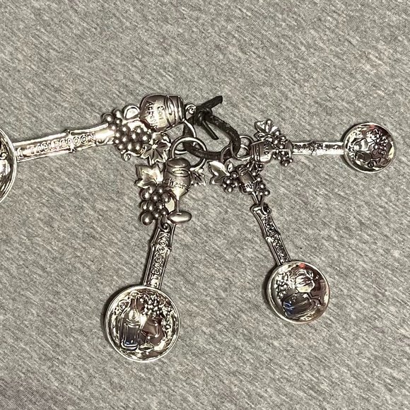 Ganz Wine Grapes Measuring Spoons 4 Piece Set - Picture 3 of 7